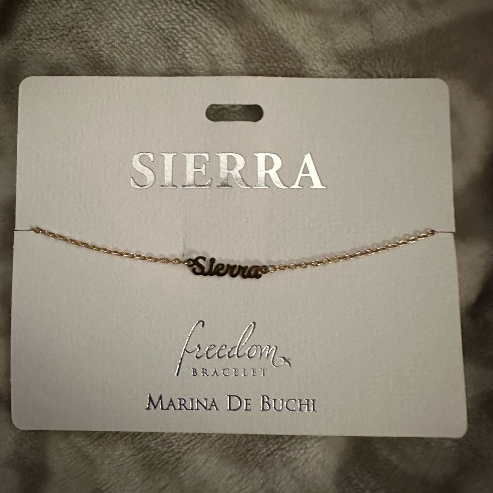 NWT Personalized Bracelet Sierra